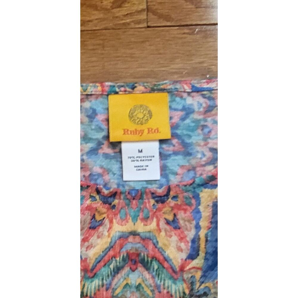 Women Ruby Red Size Medium Colorful Aztec Style Top3/4 Sleeve - Picture 7 of 11